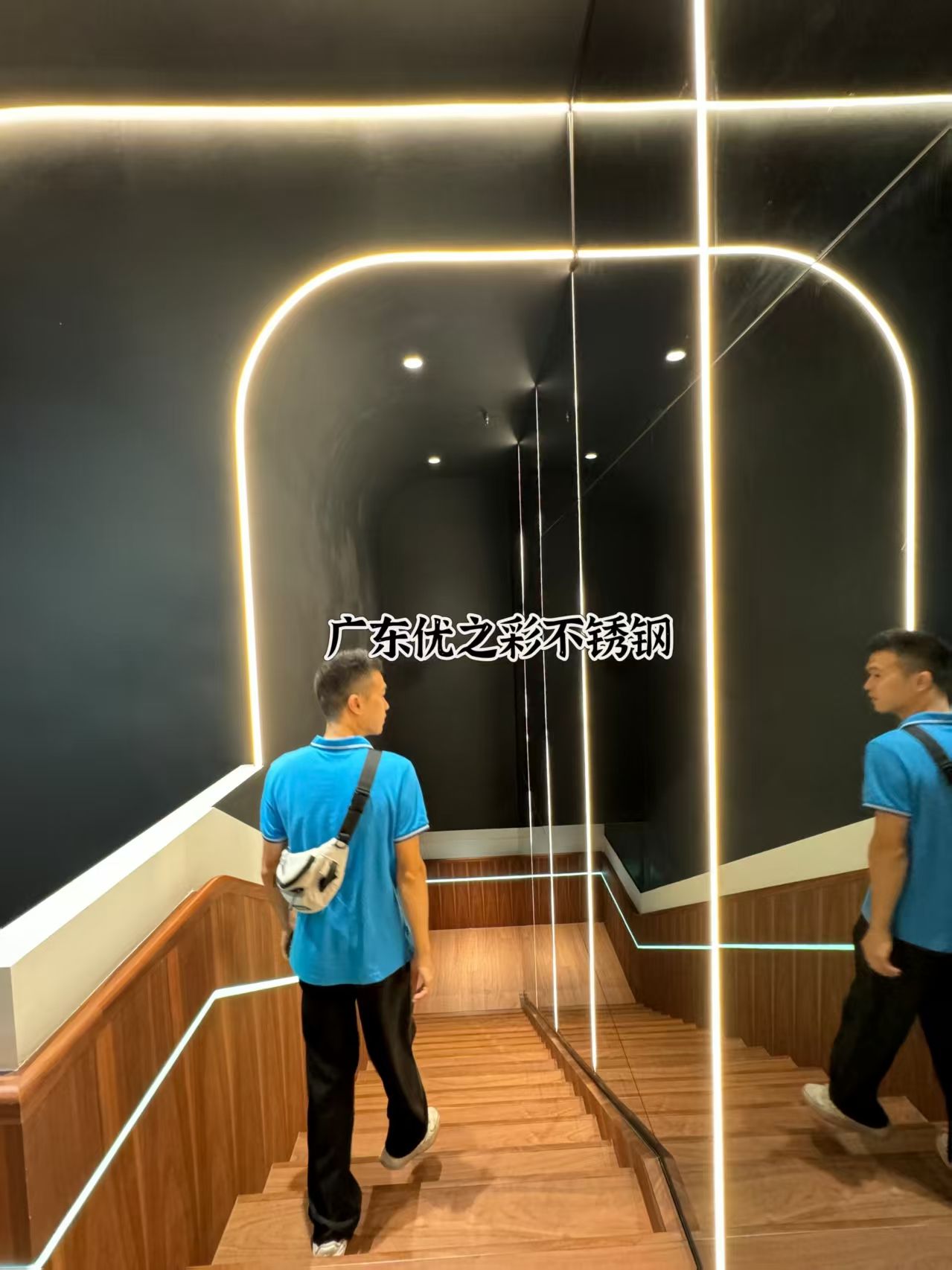 不銹鋼蜂窩板：輕盈與強(qiáng)度的完美結(jié)合，為何成為高端展廳新寵？